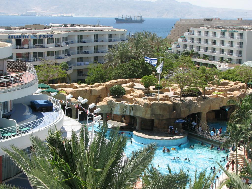 Club Hotel Eilat - All Suites Hotel Exteriör bild